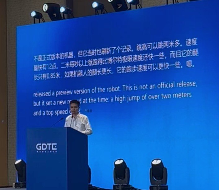 宇树科技王兴兴：机器人核心瓶颈是能否解决几毫米的工作误差